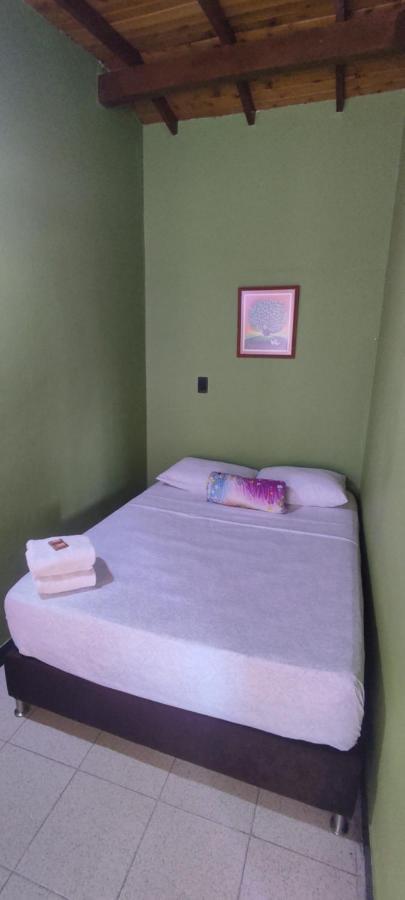 La Casona Hostel Guatapé Zewnętrze zdjęcie